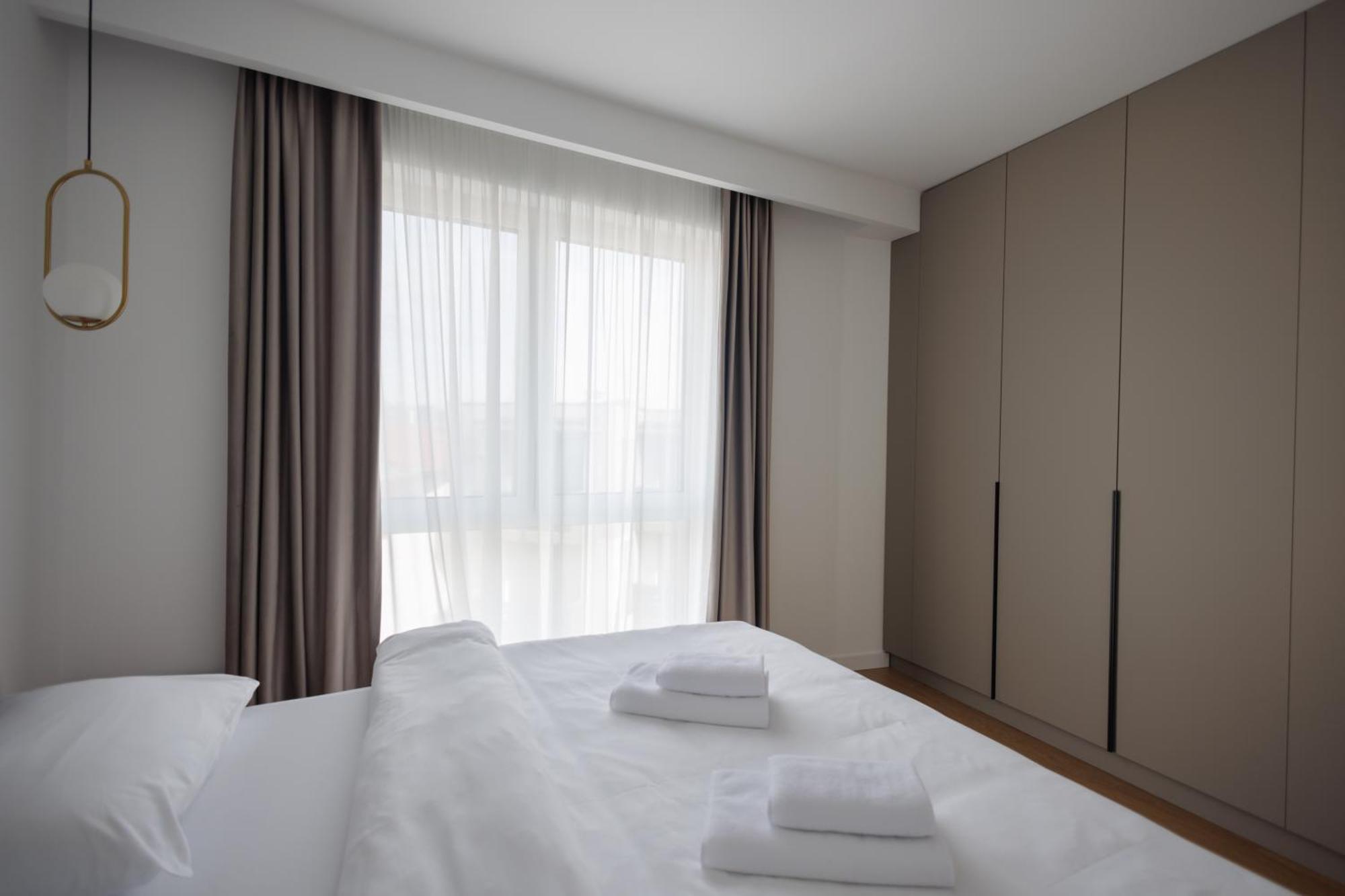 Penthouse By Central Park Cluj Napoca Bagian luar foto